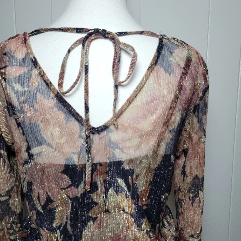 SALE NWT Brannan Metallic Floral Peplum Blouse Long Sheer Sleeve Tie Back M - Picture 9 of 13